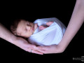 glasgow newborn photography holding hands