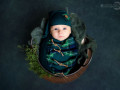 glasgow newborn photography wrapped green